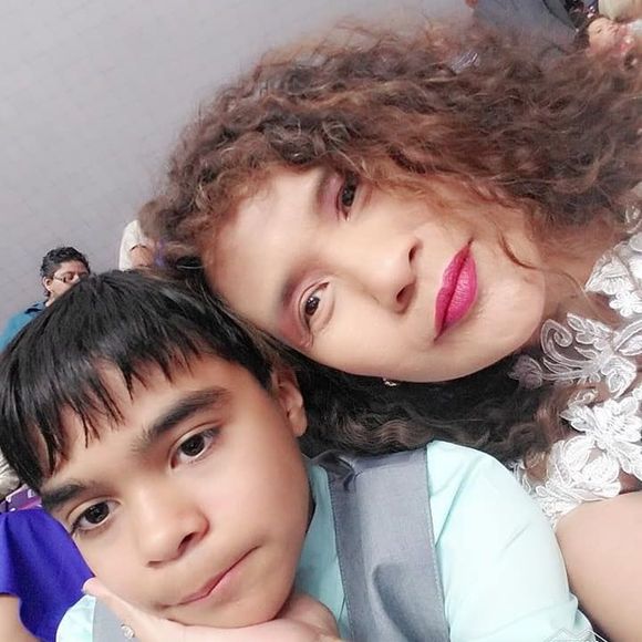 Meet your Posher, Ana - Picture 1 of 1